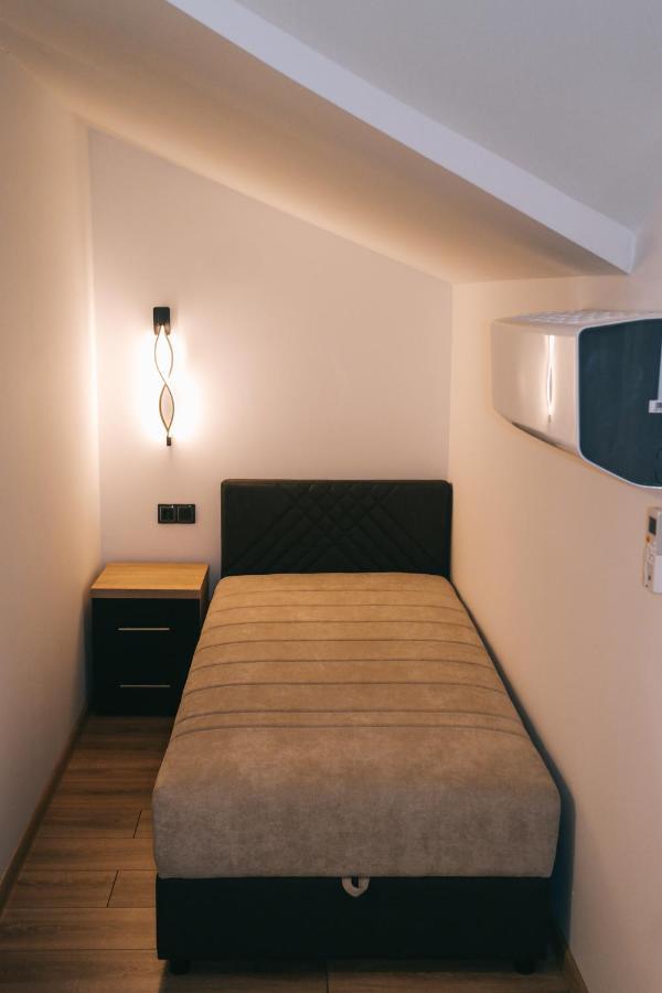 Bed and Breakfast Prenociste & Restoran - Kasic Brodarevo Exteriér fotografie